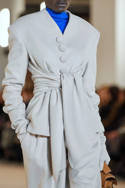 Look 40